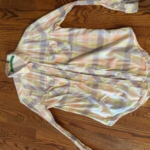 Women’s button down
